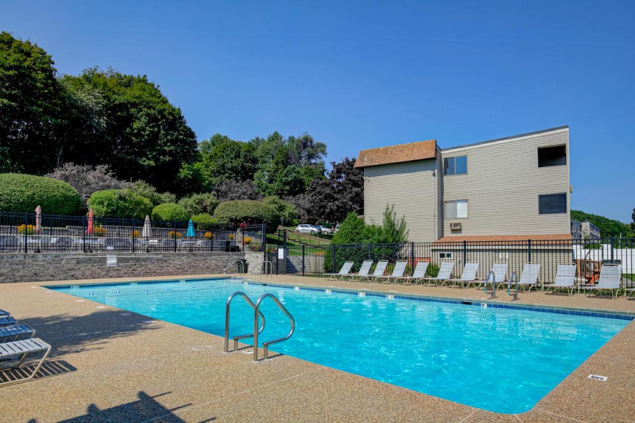 Lakeside Delight, Unit 423 Laconia Luaran gambar